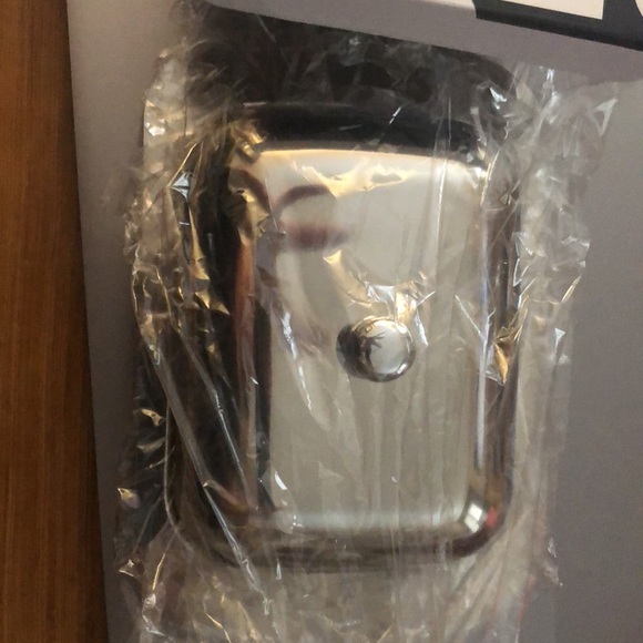 Stainless steel covered butter dish - Picture 3 of 4